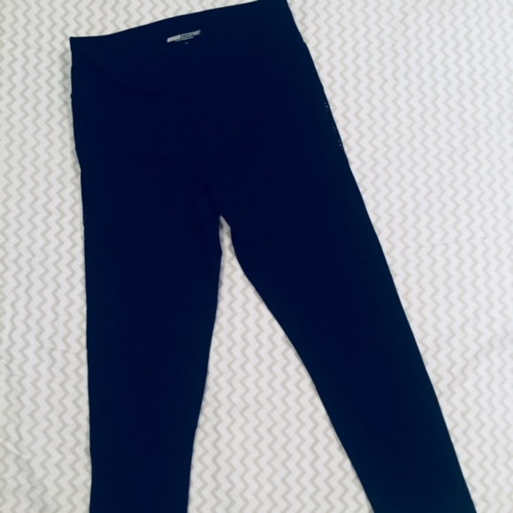 Express EXP Core Mesh Inset Compression Leggings - Picture 5 of 6